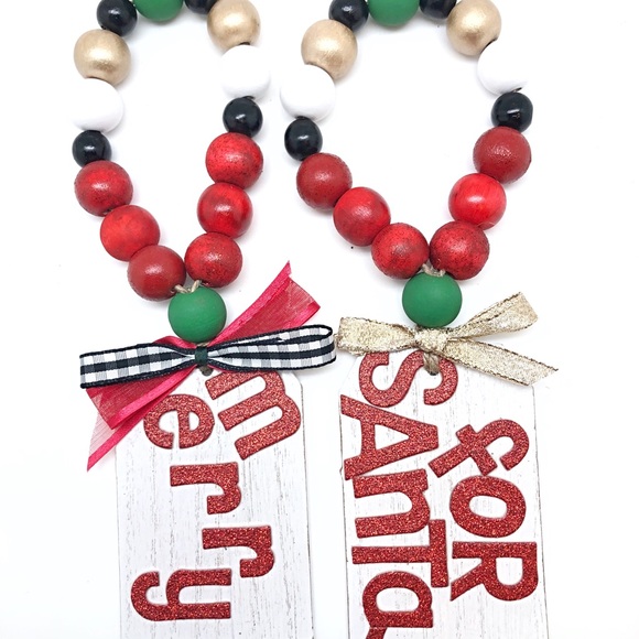 Christmas Door Plaque Sayings in Red Glitter With Wood Bead Hangers, Tier Decor - Picture 4 of 7